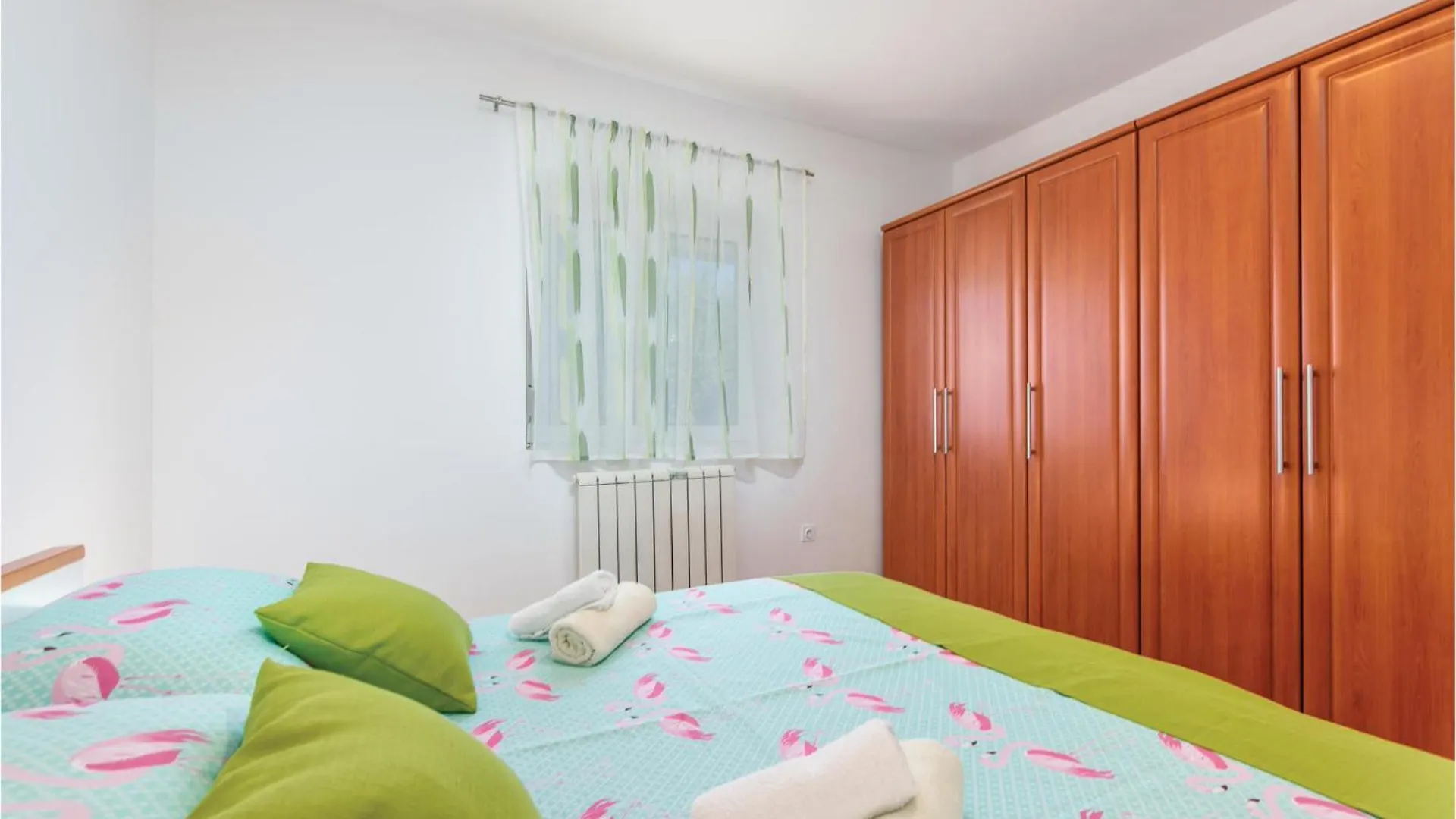 Stunning Home In Mihatovici With Kitchen Rosini 0*,
