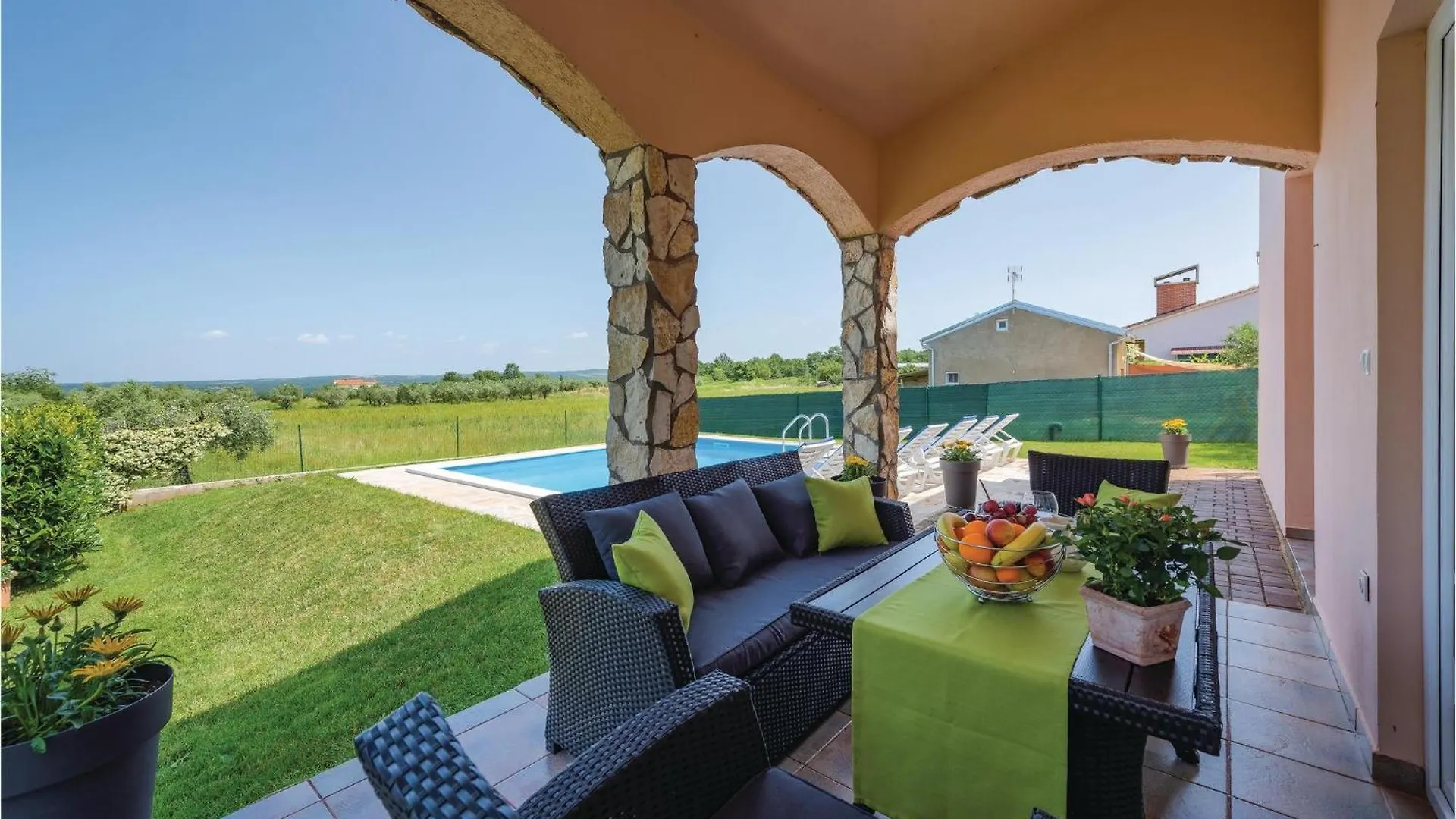 بيت للعطل Stunning Home In Mihatovici With Kitchen Rosini